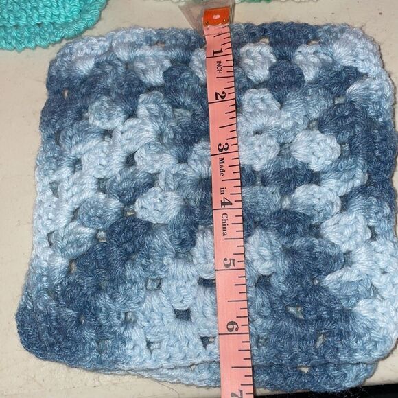 Set of 8 handmade pot holders - Picture 2 of 3